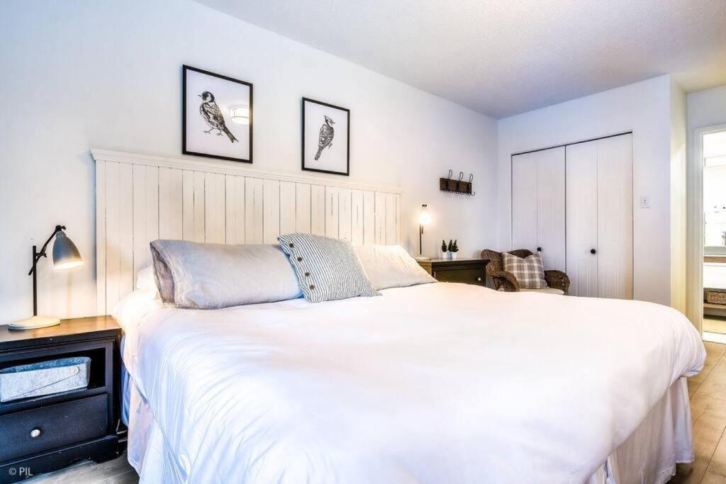 Chic Mt-Tremblant Condo With View On The Lake By Denstays Mont-Tremblant Buitenkant foto