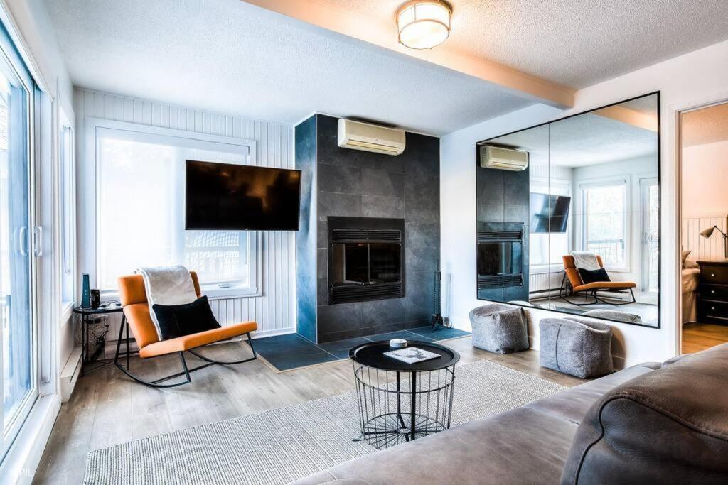 Chic Mt-Tremblant Condo With View On The Lake By Denstays Mont-Tremblant Buitenkant foto
