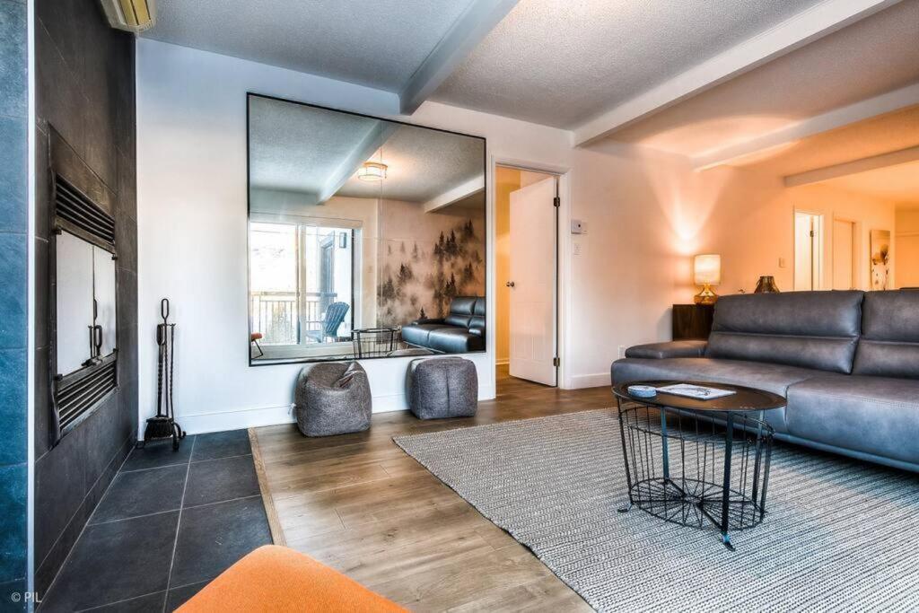 Chic Mt-Tremblant Condo With View On The Lake By Denstays Mont-Tremblant Buitenkant foto